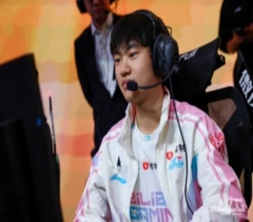 热刺瞄准穆,阿尼租借终,尤文图斯再,米乐YY易游体育官网,M6,MiLe,SPORTS,米乐YY易游体育中国官网,M6,MiLe体育平台,米乐YY易游体育服务